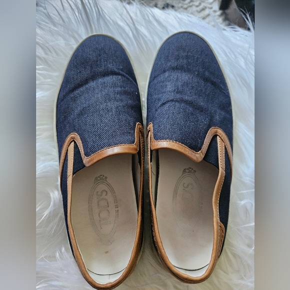 Men's Slip-On Denim and Tan Shoes - Picture 3 of 4